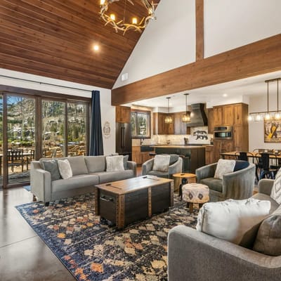 Lucky Star Lodge | Hot Tub | Fire Pit | Trails